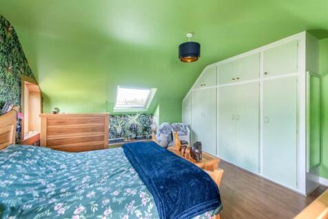 5 bed, 3 bath Detached in Cardiff - Photo 19