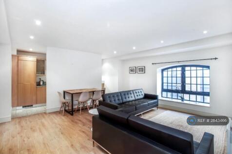 Living / Room