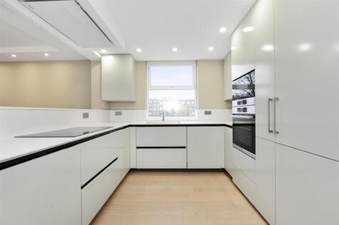 69BC Kitchen (2).jpg