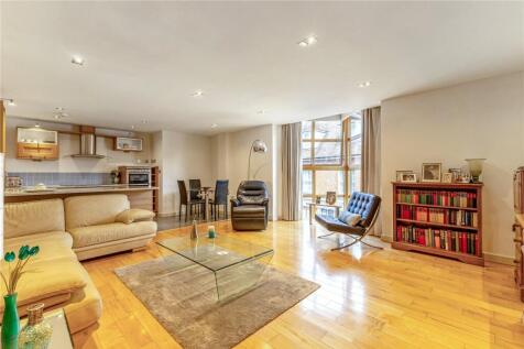 Sitting Room/Kitchen