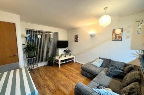 2 Bedroom student flat
