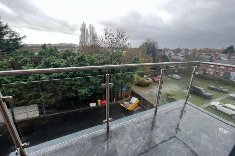 Barton Road, Manchester photo 4