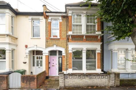 Cavendish Drive, E11