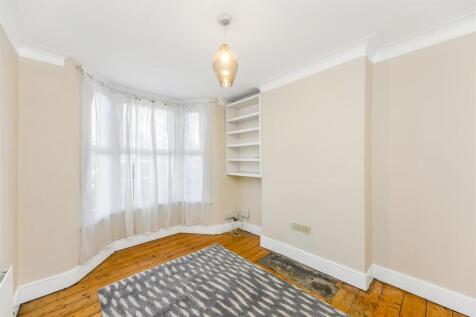 18 Lancaster road-8.jpg