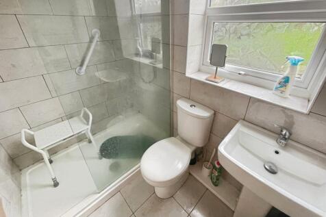 Downstairs shower room