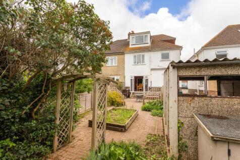 22 Holmes Avenue-24.jpg