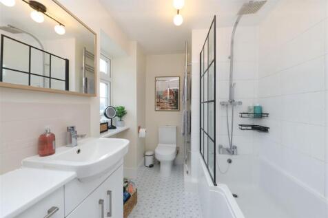 Westbury Lodge Close