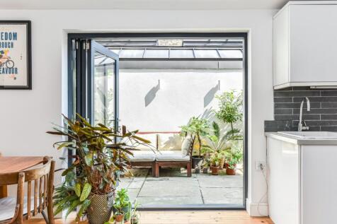 Horton Road, E8