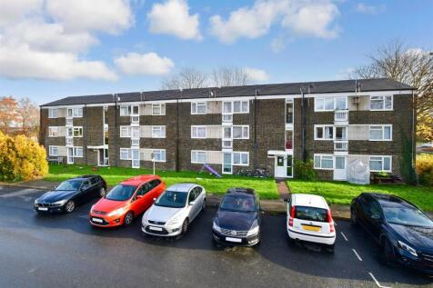 Crawley, RH10 - property photo