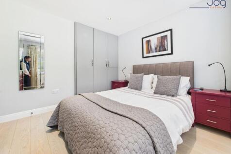 Downstairs Double Bedroom