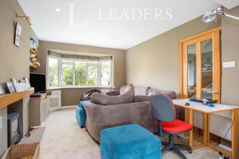 Horsell Park Close, GU21 photo 4
