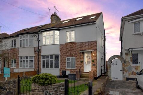 Southend-on-sea, SS3 - property photo