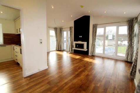 Living room e.jpg