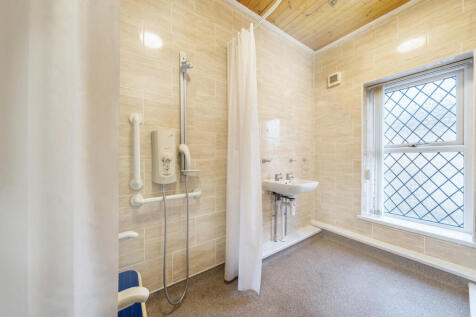 1371009-5-68f1129...