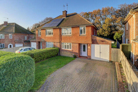 High Wycombe, HP10 - property photo