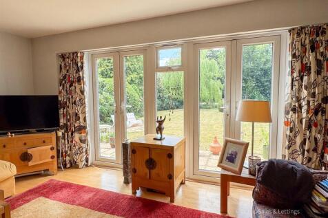 27 Ridgway Rd BS-03.jpg