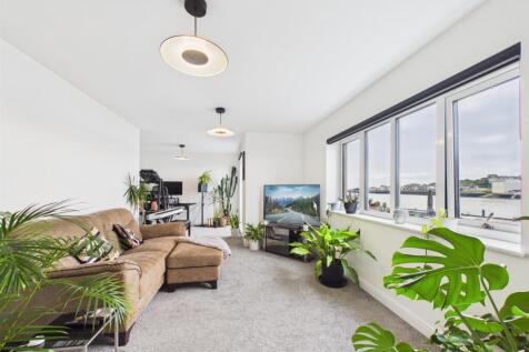 Water Front Apartments, Bell Street photo 3