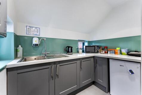 144A DIALSTONE LANE-2.jpg