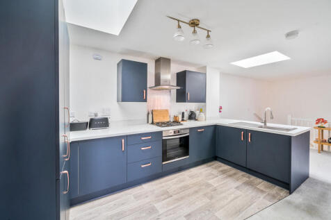 1409774-9-698c874...