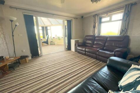 Lounge (First Floor)