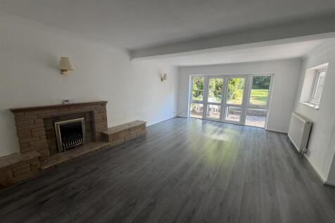 Lounge 1