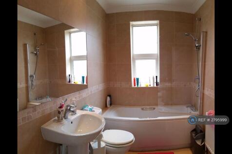 Double Room With En-Suite £950