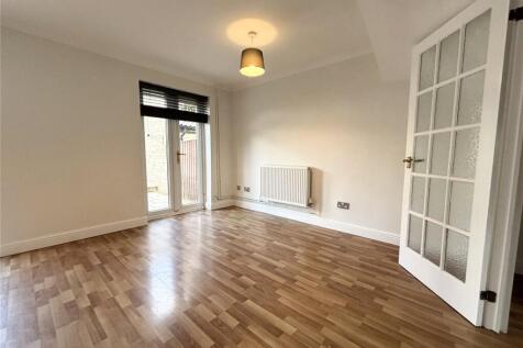 Plattes Close, Swindon, WIltshire, SN5 photo 3
