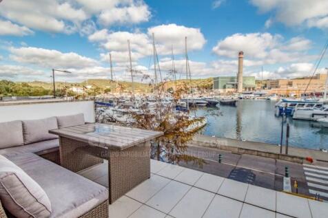 Flat in the port of Mahon