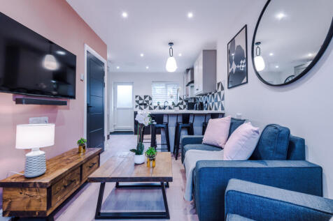 10 Capricorn Way, Living Room 2