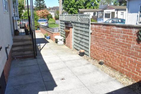 PAVED GARDEN AREA
