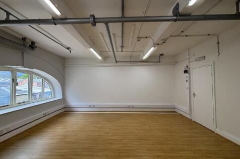 Office to rent Image 5