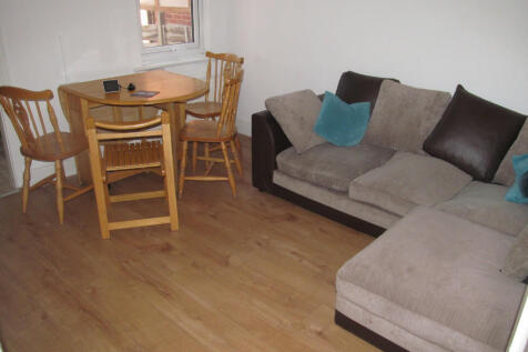 4 Bedroom Terraced in RG1 5QR