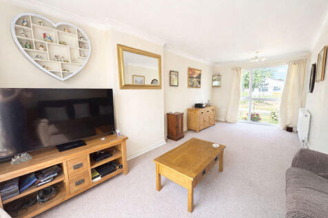 Lounge/ Dining Room