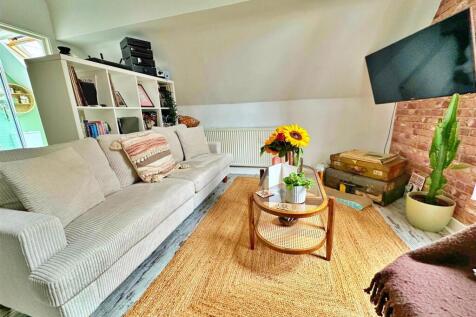 New living room 1.jpg