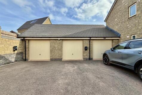 Garage and Driveway.jpeg