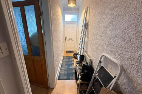 Entrance Hallway.jpeg