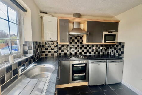Acacia Close, Dudley, DY1 3BP photo 3