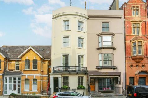 Hove, BN3 - property photo