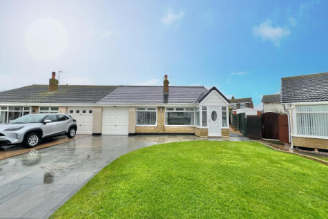 Fleetwood, FY7 - property photo