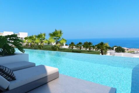 Luxury 2/3 Bedroom Loft Penthouse in First Floor with Amazing Views and Private Terrace Image 85 1