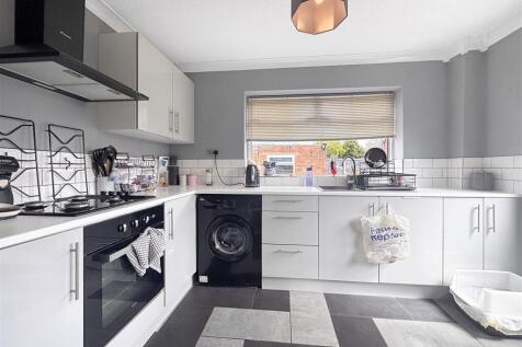 Brecon Close, Wigston photo 5
