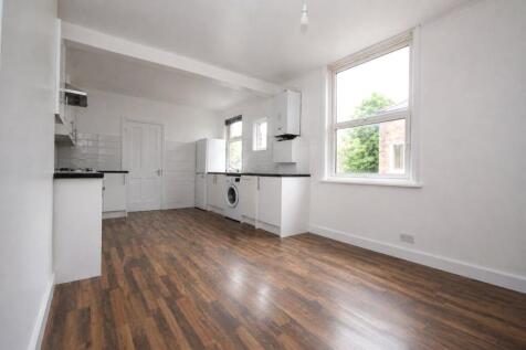 Reception/Kitchen