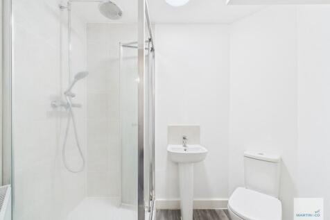 CAM03394G0-PR0422...