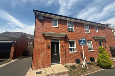 Lightning Close, Warton - For Sale