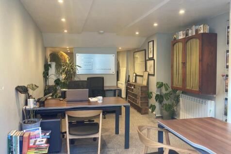 9 High Street office