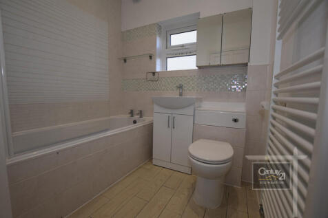 |Ref: R153737|, Leigh Road, Chandler's Ford, SO53 3AU photo 5