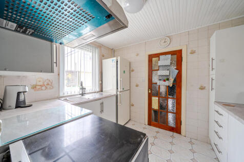 1394736-9-6949559...