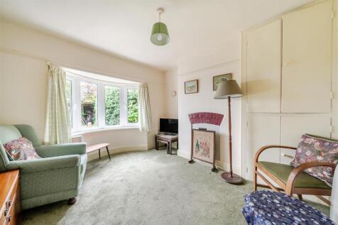 Sitting room / bedroom  3