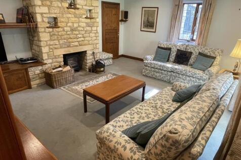sitting room.JPG