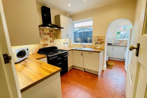 Sheldon Avenue, Vicars Cross photo 4